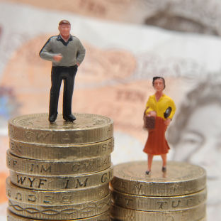 Gender pay gap falls to 20-year low of 9.4% - Dudley News