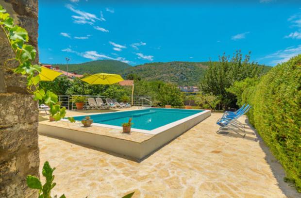 Dudley News: Waterfront villa in Croatia.  1 credit