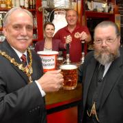 Mayor Alan Finch, Cllr Tracy Wood,brewer Paul Cooksey and Old Swan landlord Tim Newey