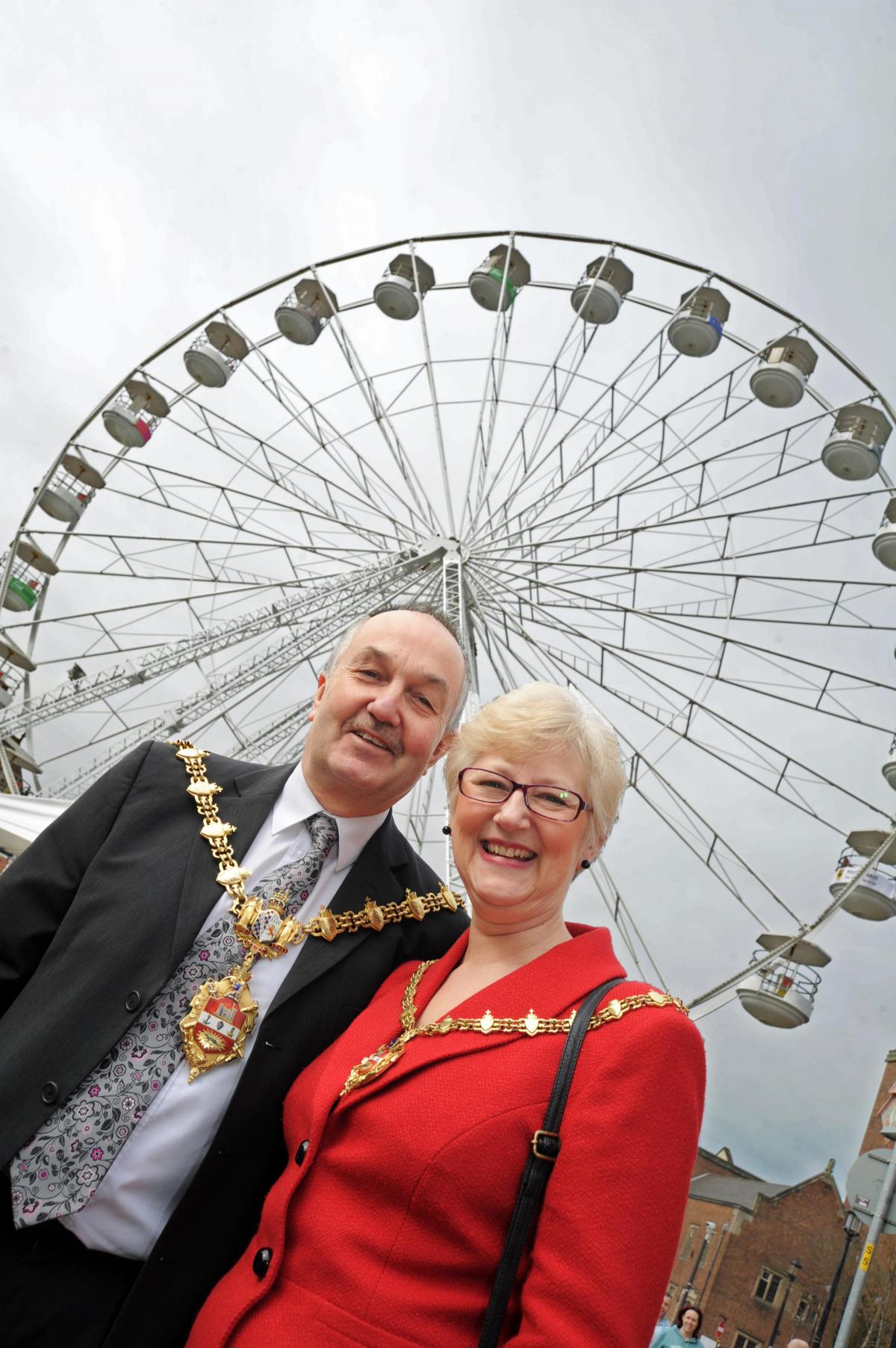 The Mayor and Mayoress of Dudley in front of the DY Eye